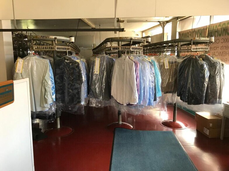 More Photos Of 4145 Brownsville Rd, Pittsburgh Storefront For Sale