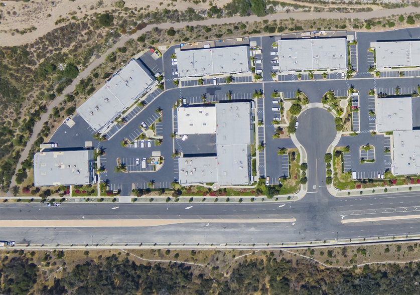 More Photos Of 8360 Juniper Creek Ln, San Diego Manufacturing For Lease