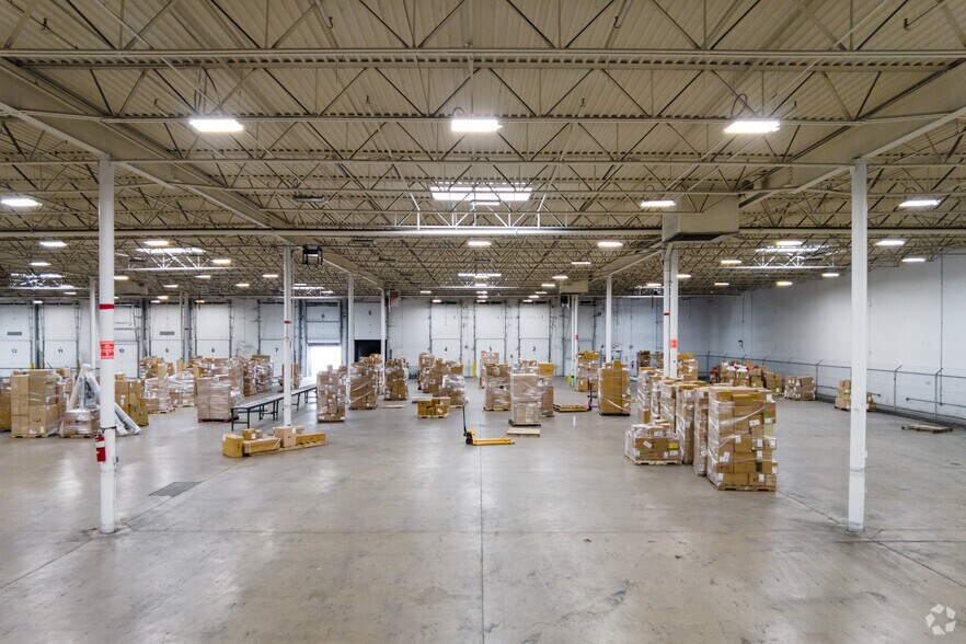 More Photos Of 521 McCormick Dr, Glen Burnie Warehouse For Lease