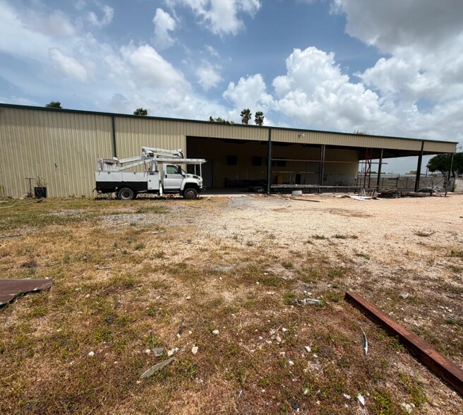 More Photos Of 2001 Industrial Way, San Benito Warehouse For Lease