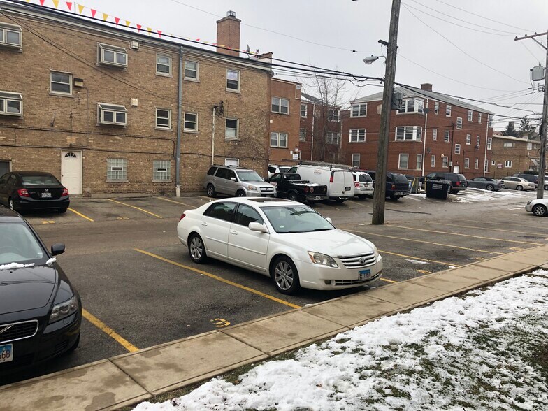 More Photos Of 7545 N Bell Ave, Chicago Apartments For Sale