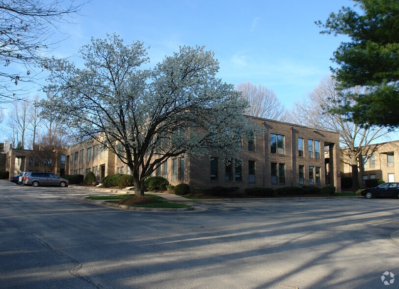 More Photos Of 7637-7645 Leesburg Pike, Falls Church Medical For Sale