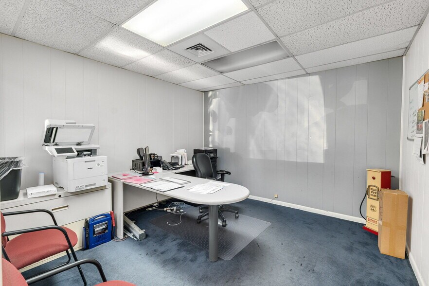 More Photos Of 1520 S Cannon Blvd, Kannapolis Auto Dealership For Sale