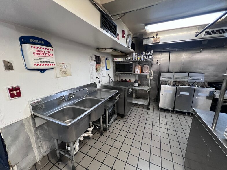 More Photos Of 405 Hay St, Fayetteville Apartments For Lease