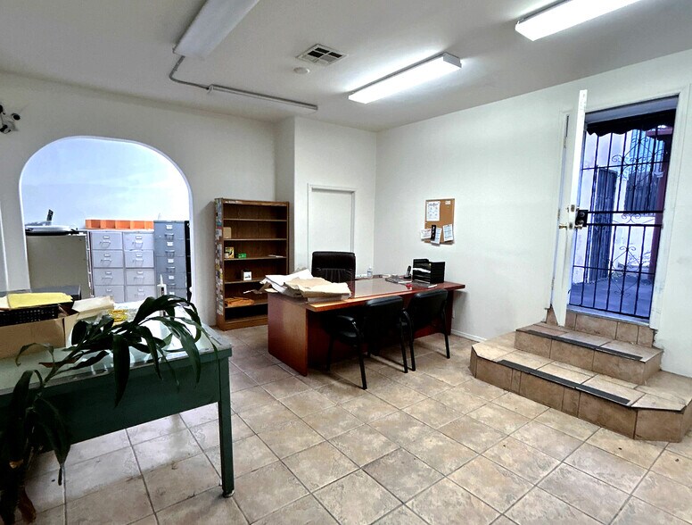More Photos Of 3651 Beverly Blvd, Los Angeles Storefront For Lease