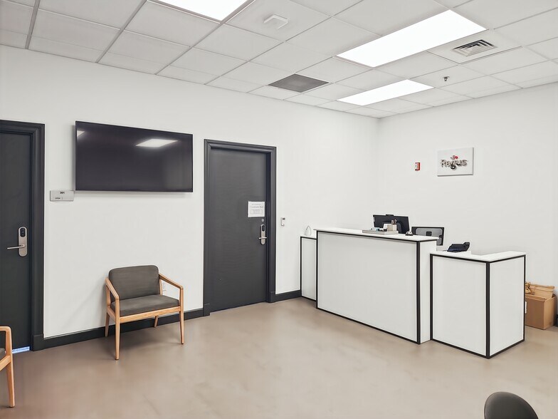 More Photos Of 444 Reid St, De Pere Coworking Space