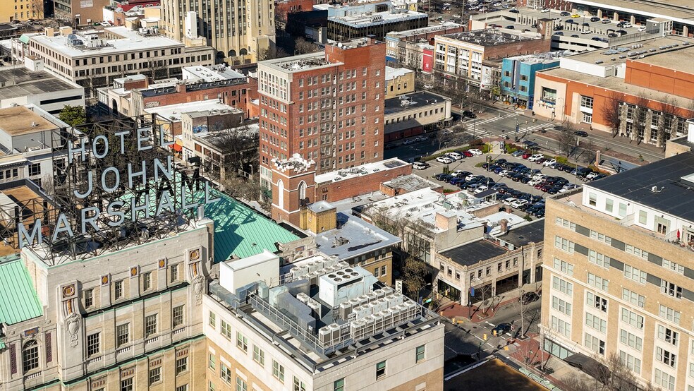 More Photos Of 424 E Grace St, Richmond Bank For Lease