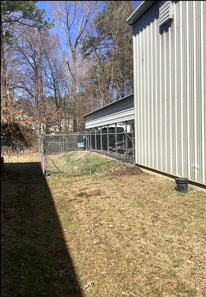 More Photos Of 729 Industrial Park Dr, Newport News Service For Sale