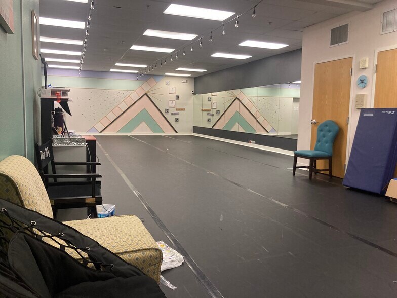 More Photos Of 105 1st St SE, Minot Apartments For Sale