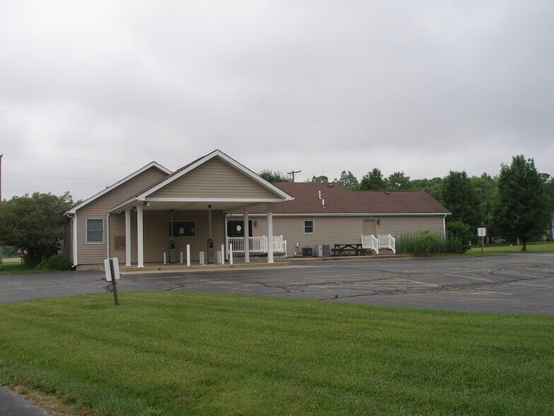 More Photos Of 600 S Barron St, Eaton Office For Lease