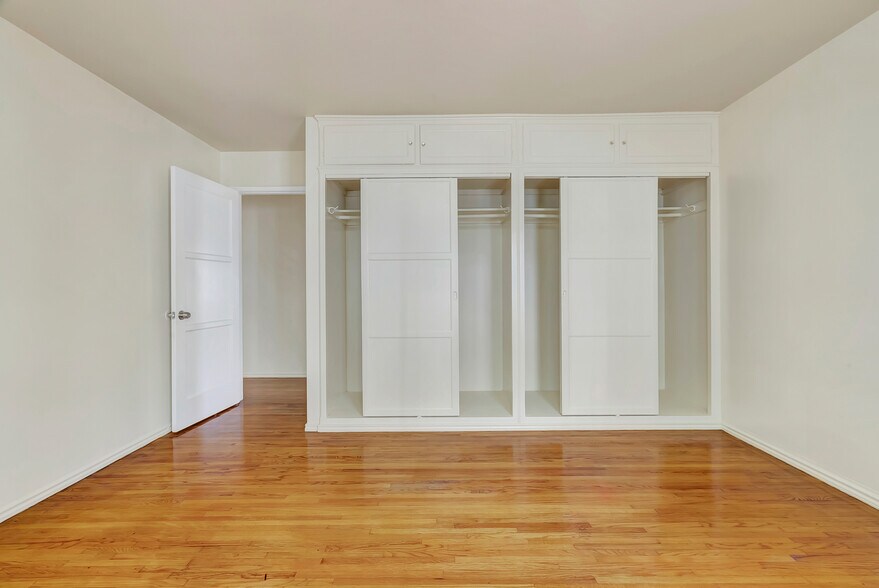 More Photos Of 3725 S Victoria Ave, Los Angeles Multifamily For Sale