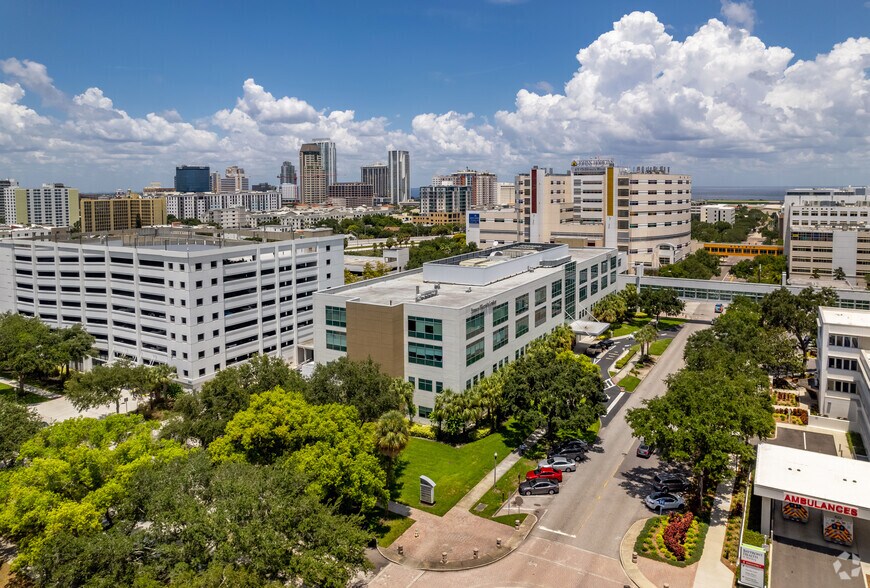 More Photos Of 625 6th Ave S, Saint Petersburg Medical For Lease