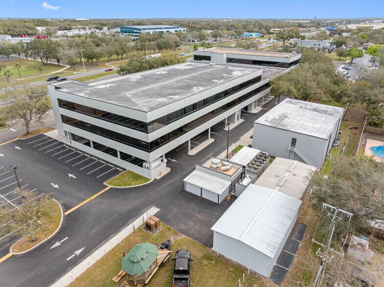 More Photos Of 6801 E Hillsborough Ave, Tampa Office Residential For Lease