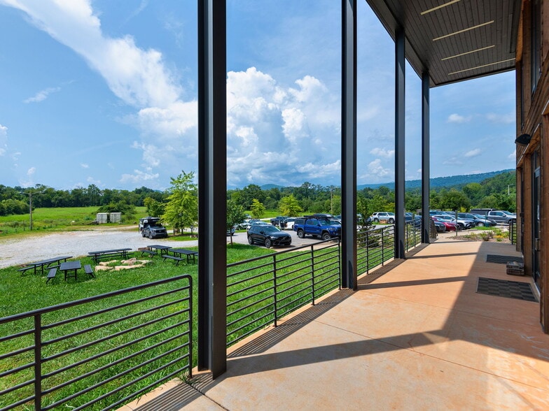 More Photos Of 701 Old Fanning Bridge Rd, Fletcher Sports And Entertainment For Sale