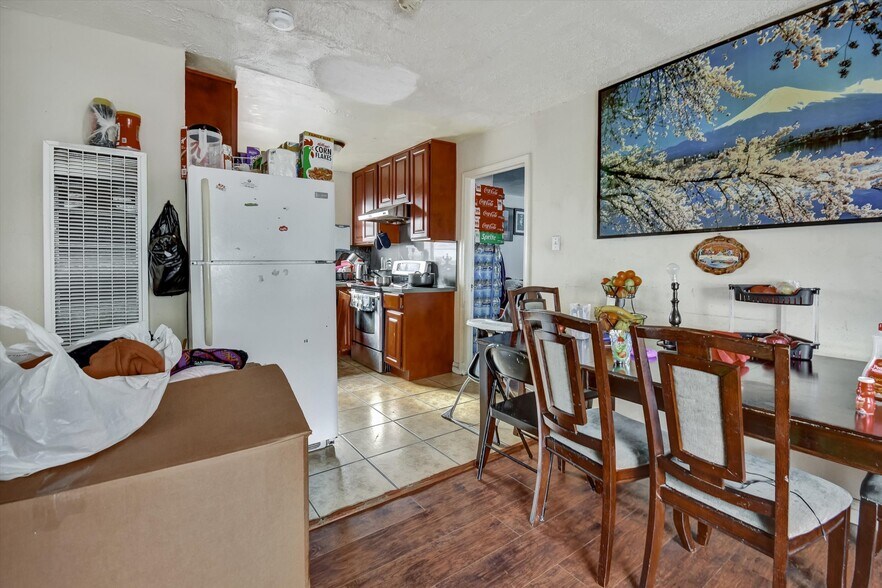 More Photos Of 1035 76th Ave, Oakland Apartments For Sale