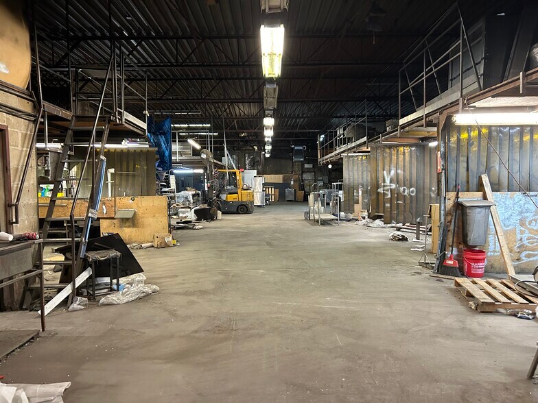More Photos Of 113 8th St, Brooklyn Manufacturing For Sale