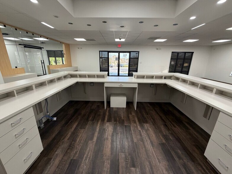 More Photos Of 200 Medical Care Way, Dothan Medical For Lease