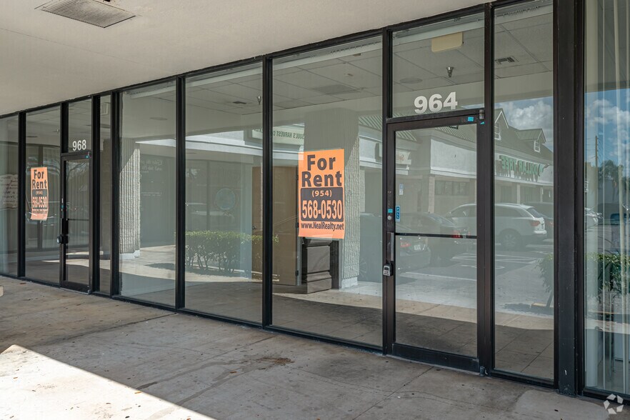 More Photos Of 920-1020 W Hallandale Beach Blvd, Hallandale Beach Unknown For Lease