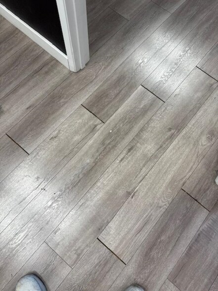 More Photos Of 21405-21525 Devonshire St, Chatsworth Unknown For Lease