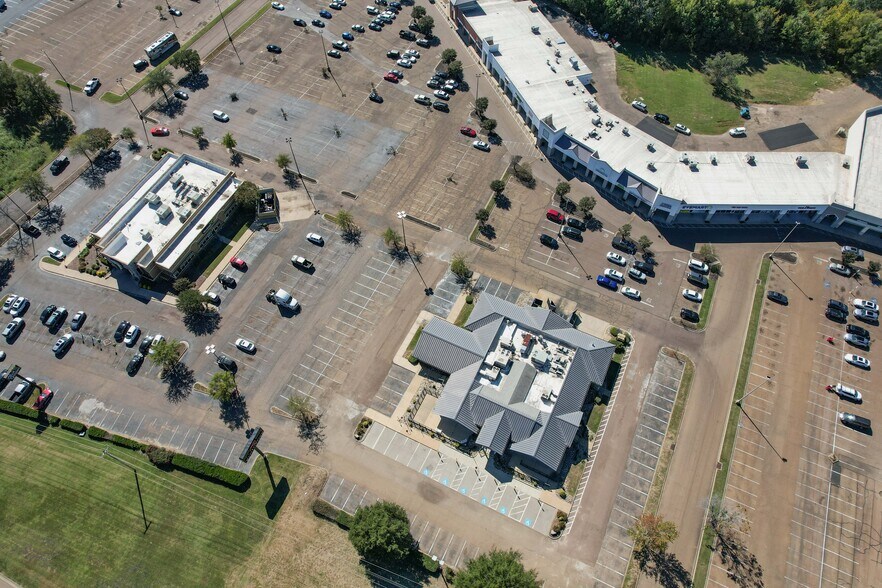 More Photos Of 6357 I 55 N, Jackson Restaurant For Lease