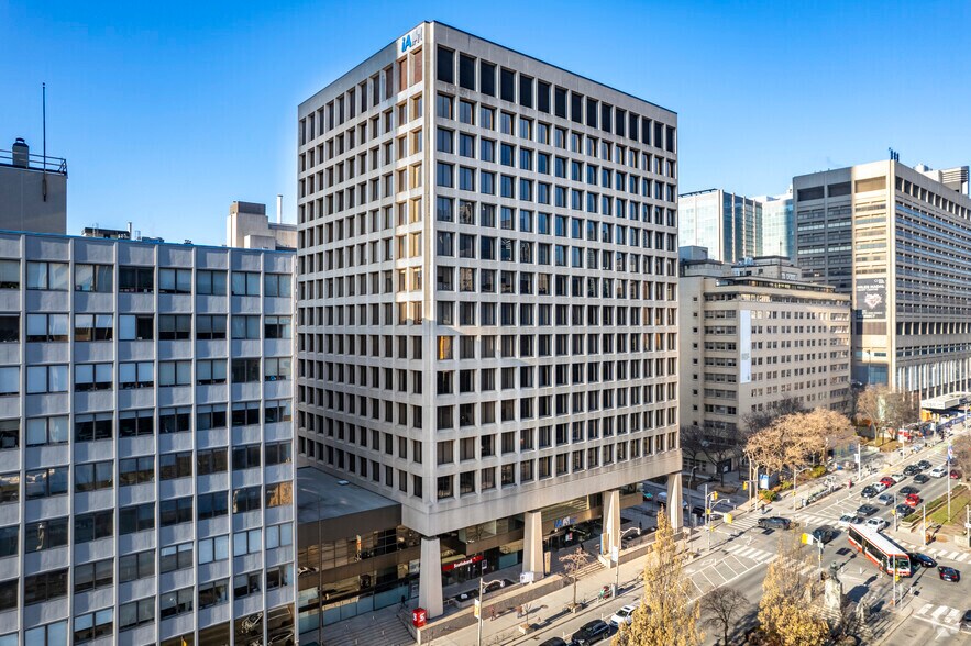 More Photos Of 522 University Ave, Toronto Office For Lease