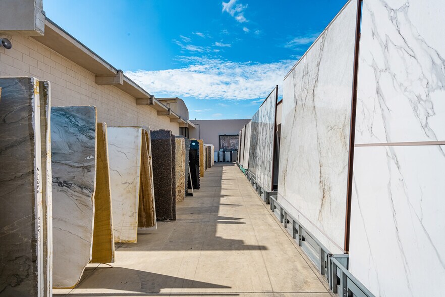 More Photos Of 1701 S State College Blvd, Anaheim Manufacturing For Sale