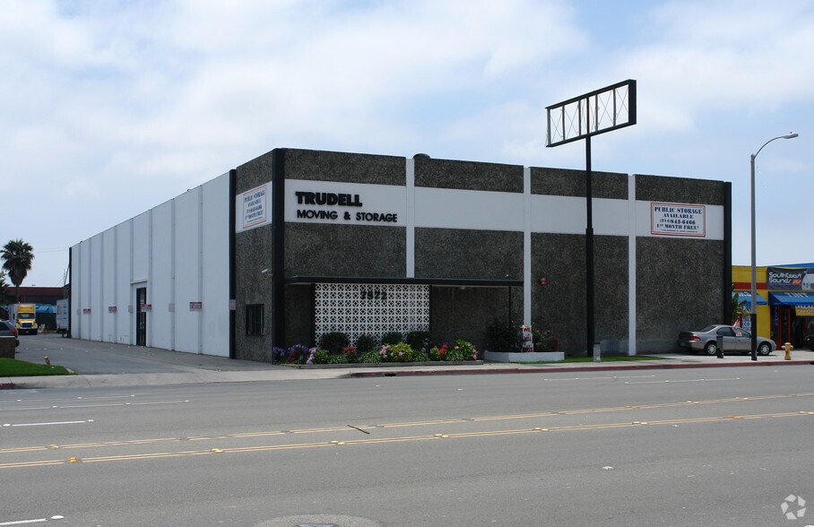 More Photos Of 7572 Warner Ave, Huntington Beach Warehouse For Lease