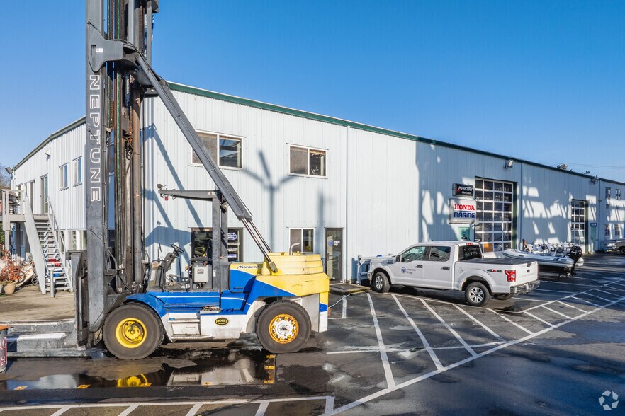 Primary Photo Of 5350 30th Ave NW, Seattle Shipyard For Sale