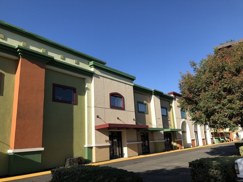 More Photos Of 2121-2159 S 10th St, San Jose Warehouse For Sale