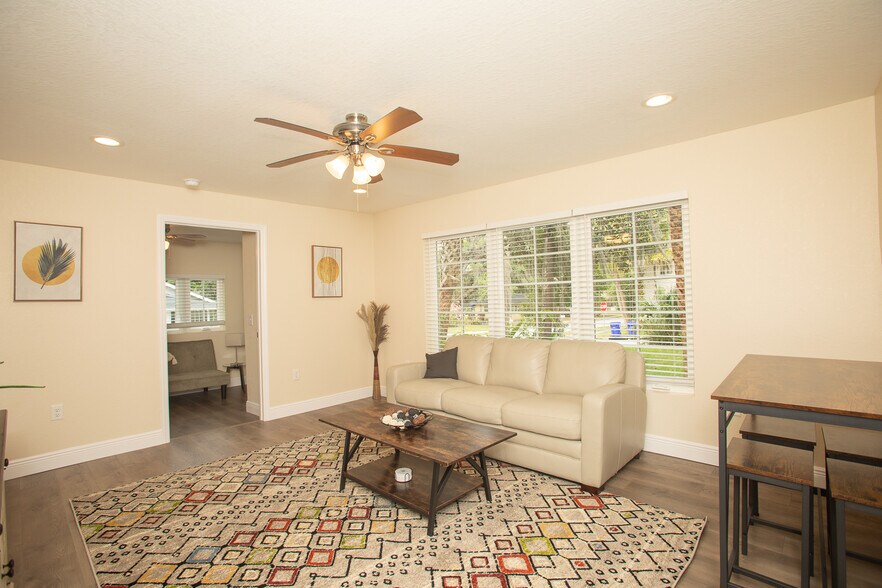 More Photos Of 915 E Palmetto St, Lakeland Apartments For Sale