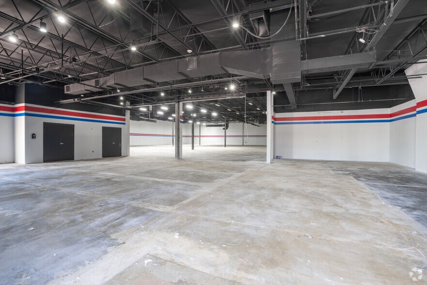 More Photos Of 1467 Highway 20 W, McDonough Warehouse For Lease