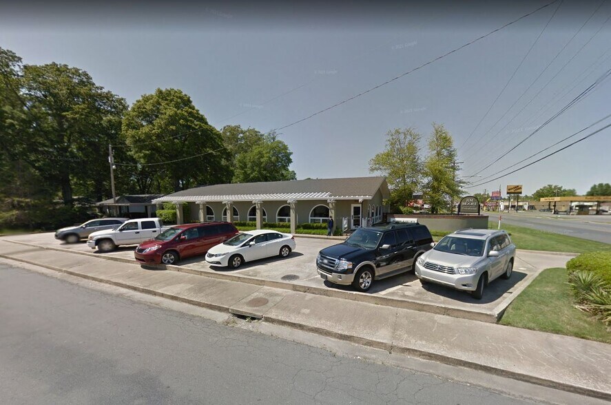 More Photos Of 3024 S Olive St, Pine Bluff General Retail For Lease