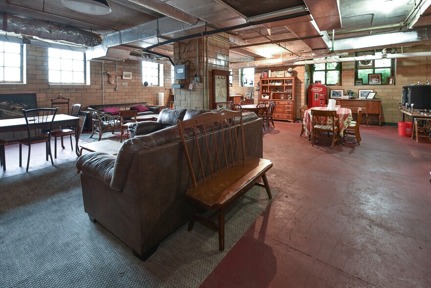 More Photos Of 4403 St Clair Ave, Cleveland Coworking Space