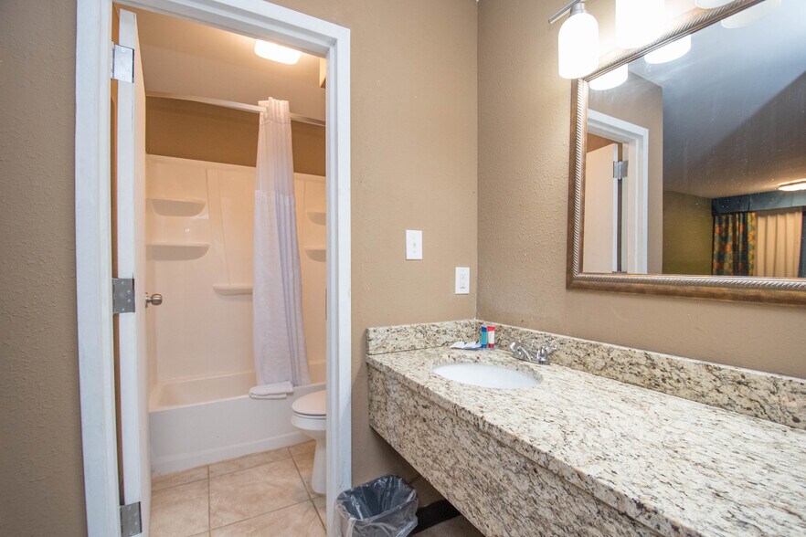 More Photos Of 750 Cobb Place Blvd NW, Kennesaw Hotel For Sale