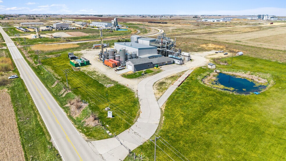 More Photos Of 5640 44th Ave S, Clinton Industrial For Sale