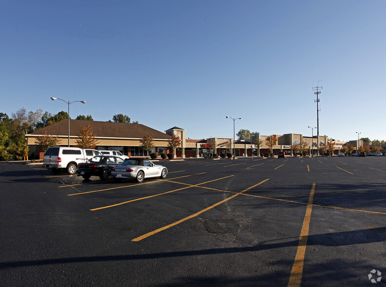 Primary Photo Of 7100-7150 Cooley Lake Rd, Waterford Storefront Retail Office For Sale