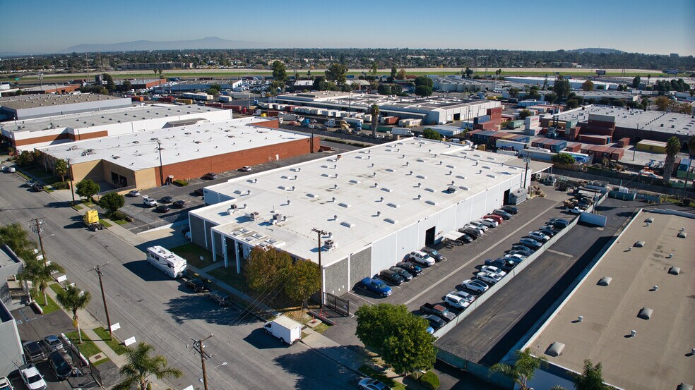 Primary Photo Of 2970 E Maria St, Rancho Dominguez Manufacturing For Sale