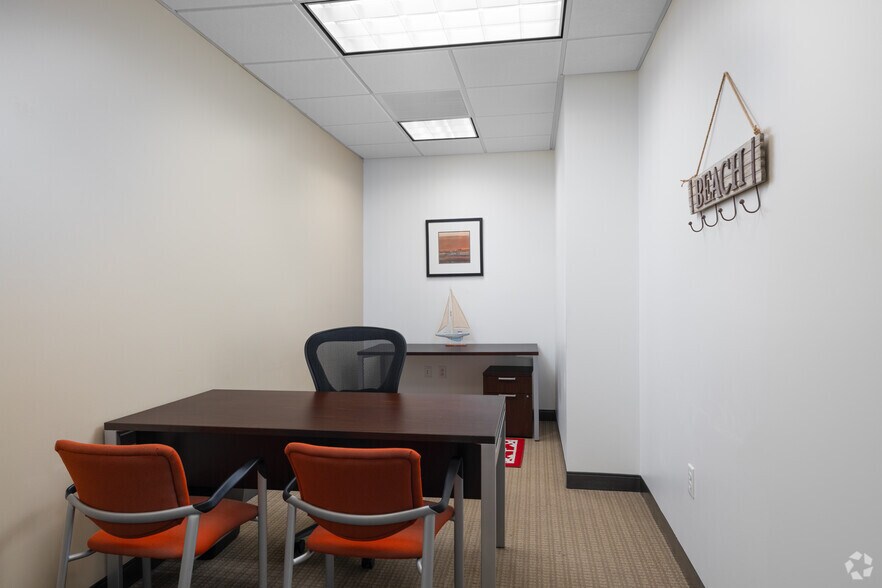 More Photos Of 601 21st St, Vero Beach Coworking Space