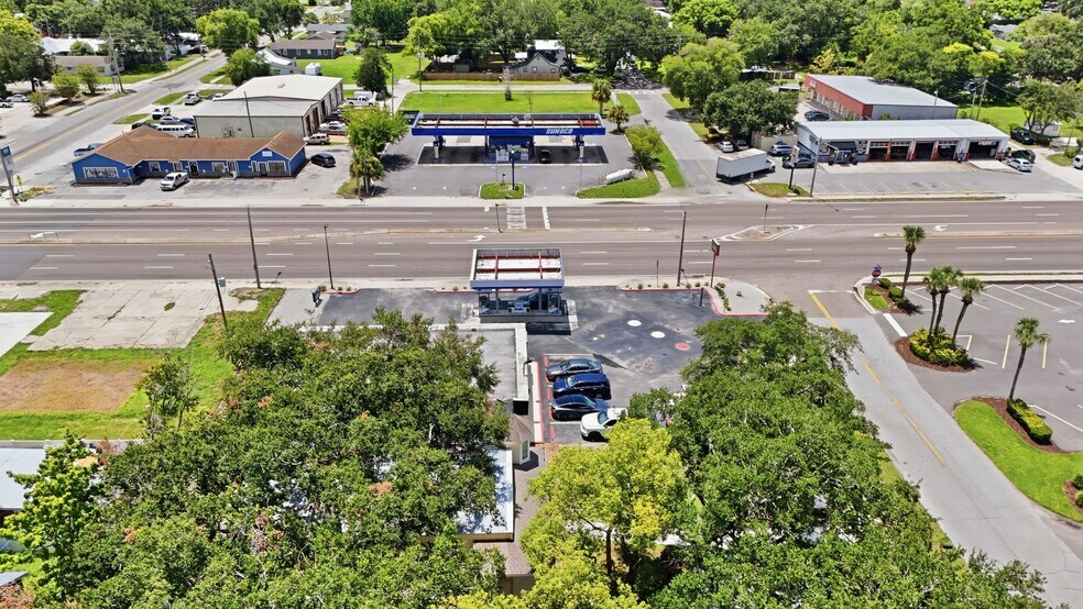 More Photos Of 718 13th St, Saint Cloud Convenience Store For Sale