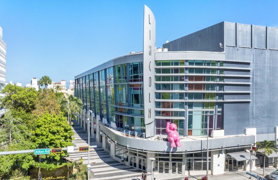More Photos Of 1100-1120 Lincoln Rd, Miami Beach General Retail For Lease