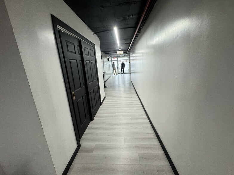 More Photos Of 11 Weirfield St, Brooklyn Apartments For Lease