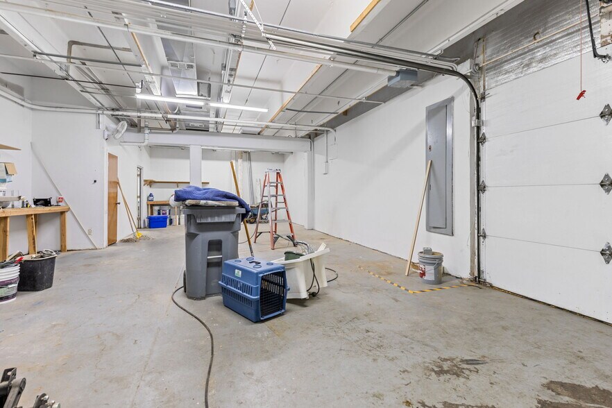 More Photos Of 5595 Arapahoe Ave, Boulder Light Manufacturing For Sale