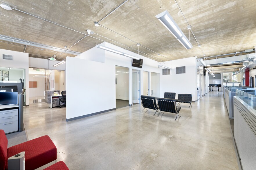 More Photos Of 11388-11390 W Olympic Blvd, Los Angeles Loft Creative Space For Lease