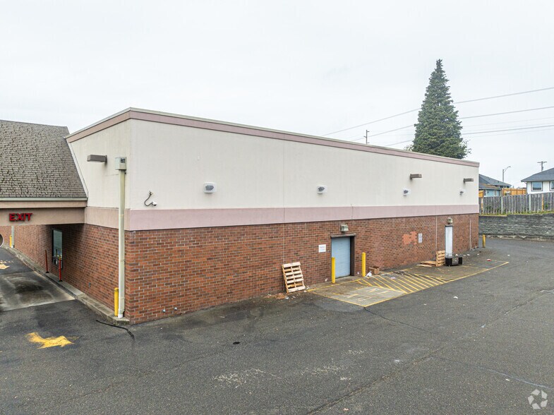 More Photos Of 8405 Pacific Ave, Tacoma Drugstore For Sale