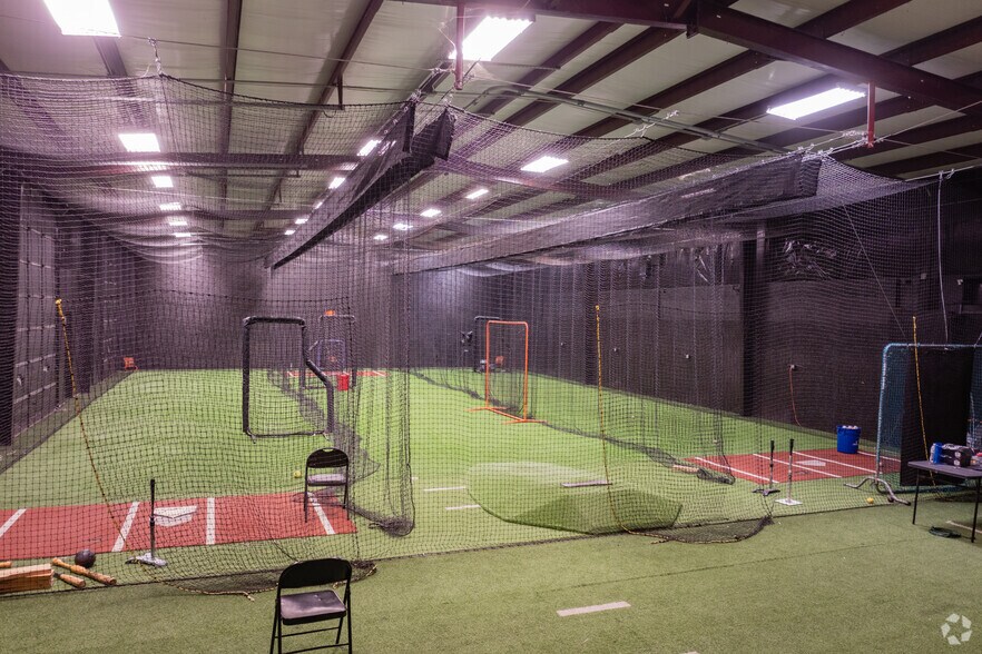 More Photos Of 6225 E Highway 114, Rhome Unknown For Lease