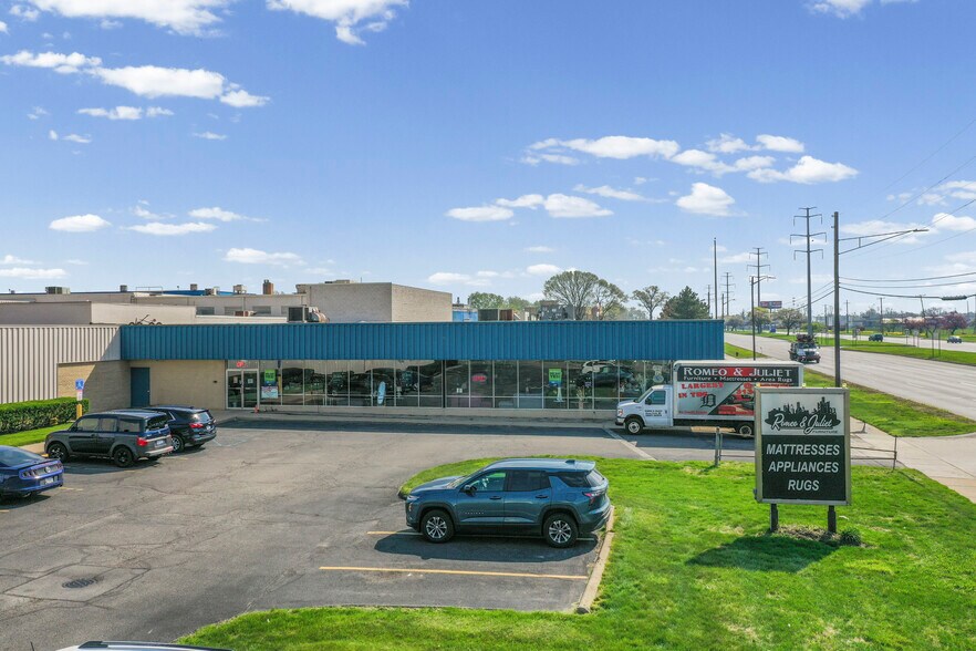 More Photos Of 8655 E 8 Mile Rd, Warren Warehouse For Sale