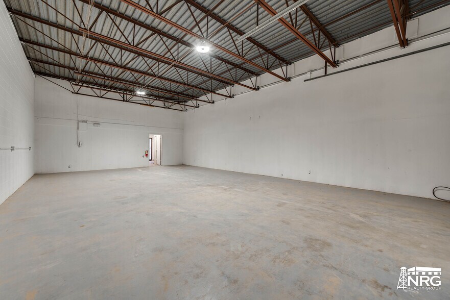 More Photos Of 2450 W Interstate 20, Odessa Warehouse For Lease