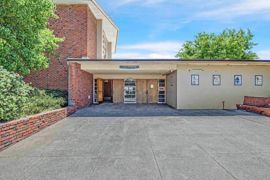More Photos Of 1900 Potrero Way, Sacramento Religious Facility For Sale