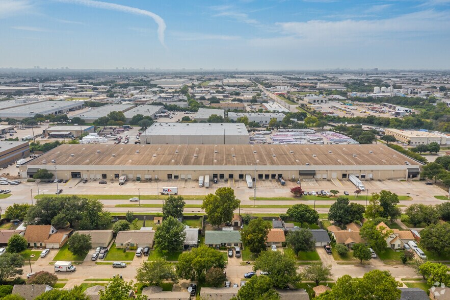 More Photos Of 2525 S Shiloh Rd, Garland Warehouse For Lease