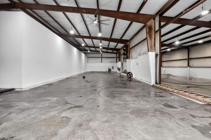 More Photos Of 4739 Singleton Station Rd, Louisville Industrial For Sale